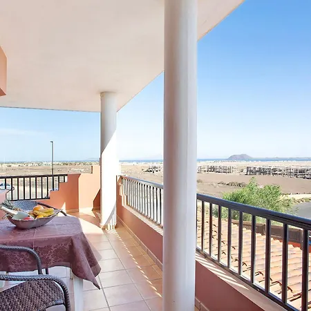 Vista De Lobos * Corralejo