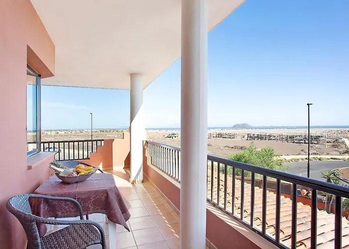 Vista De Lobos * Corralejo